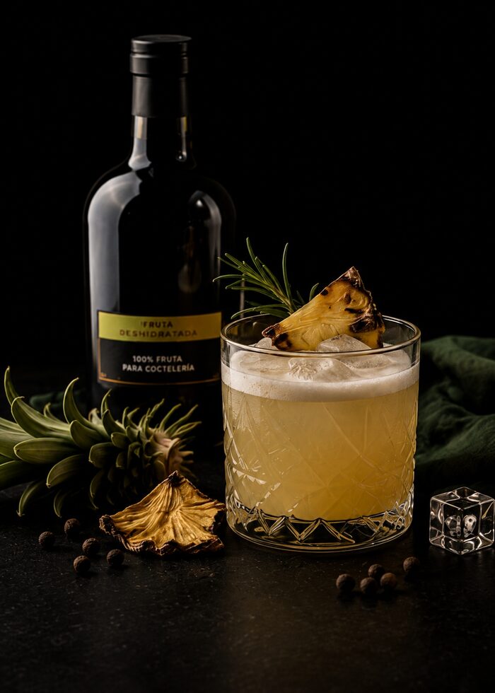 Ahumado de Piña, cóctel con piña deshidratada Cítrica Premium